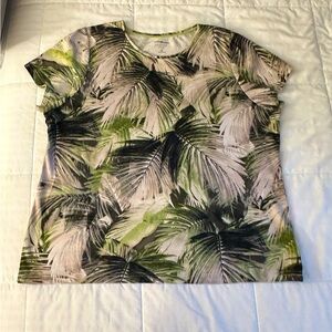 Croft&Barrow Classic Tee 1X, 100 % cotton black, green, beige palm leaf design.